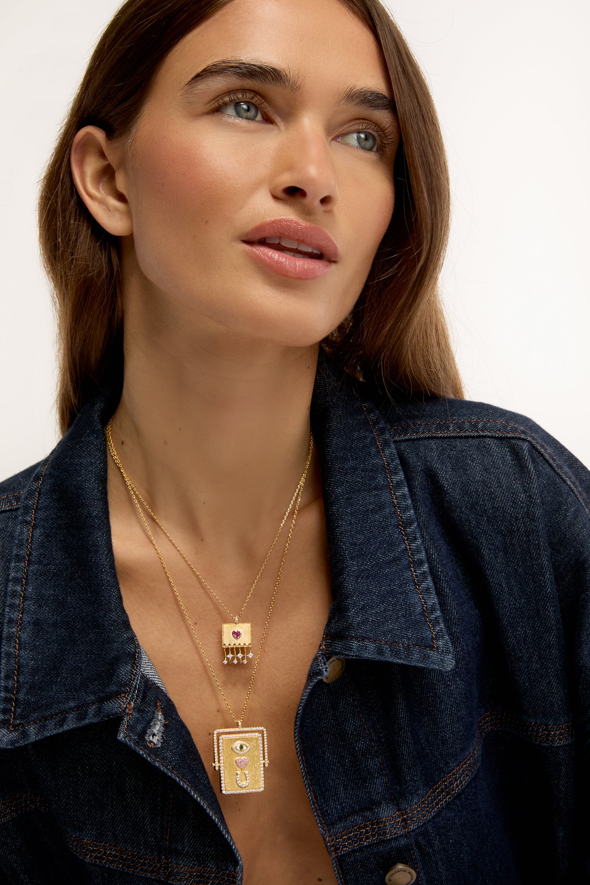 NECKLACE - TO THE MOON