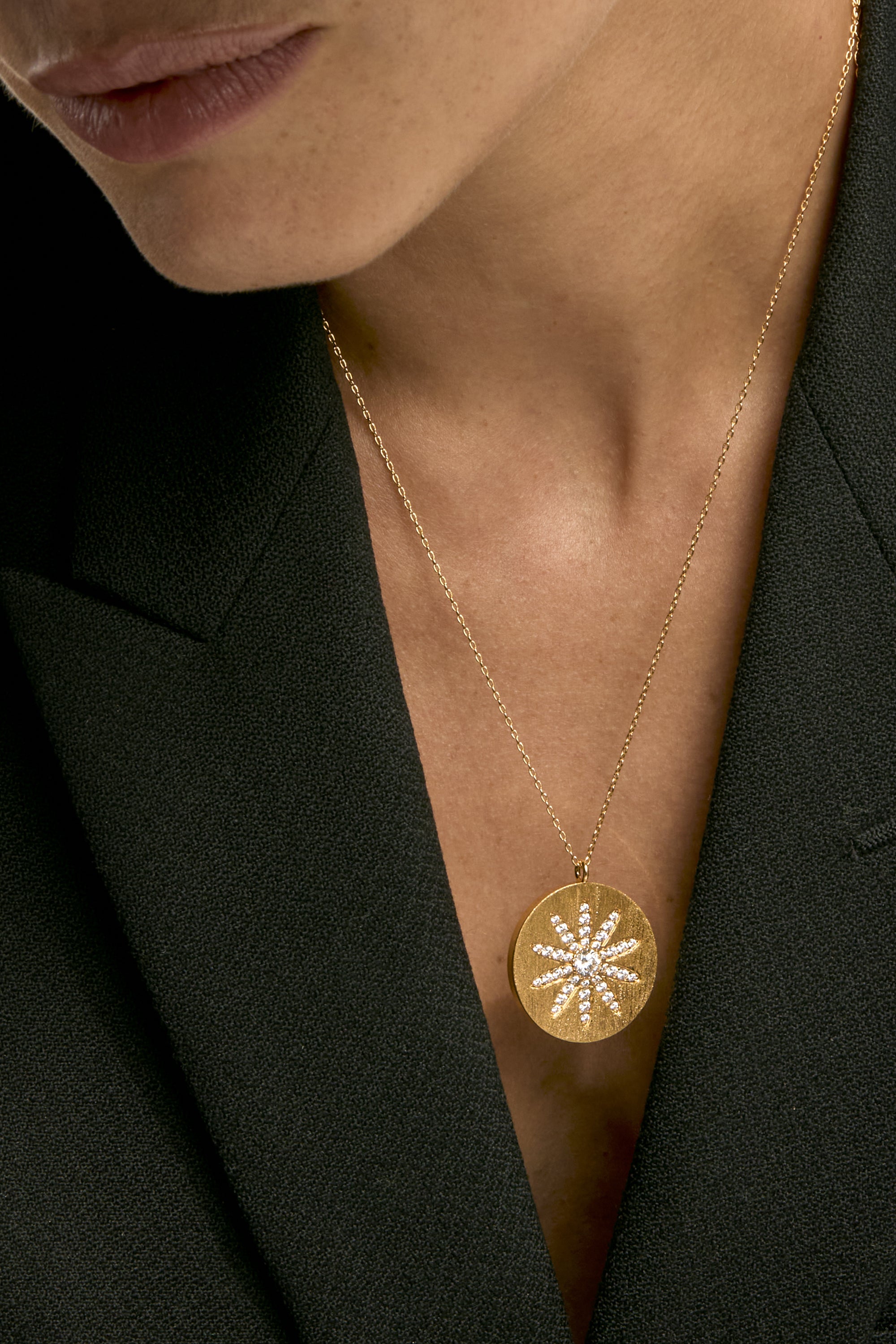 NECKLACE - FLOWER CALIFORNIA