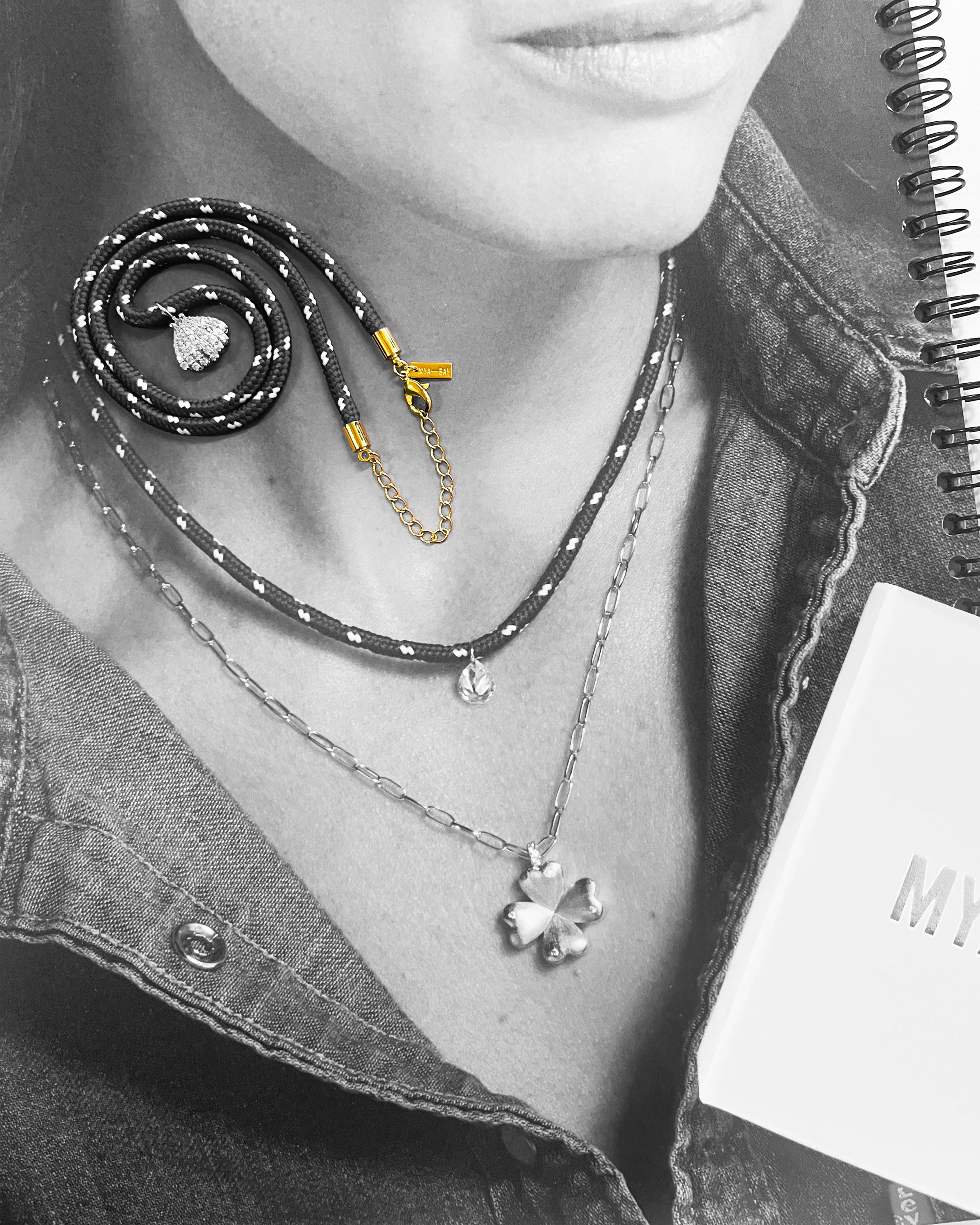 NECKLACE - BUTTER SHELL