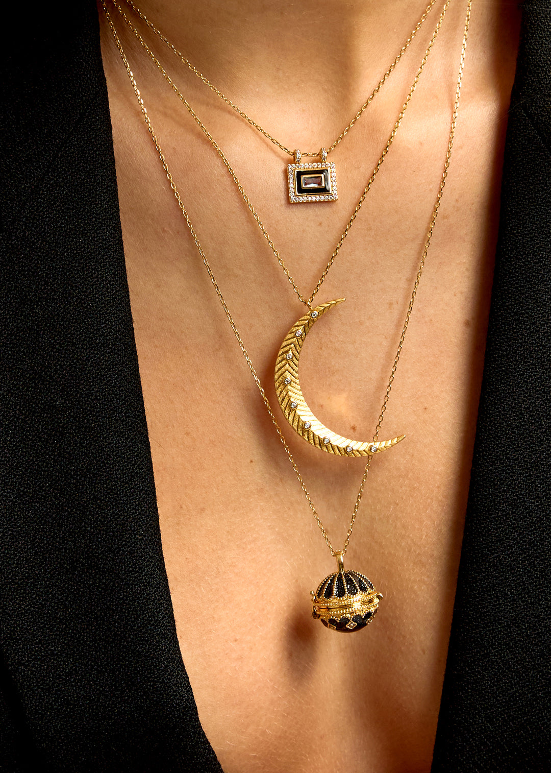 COLLIER - BLACK SHINY PROTECTION
