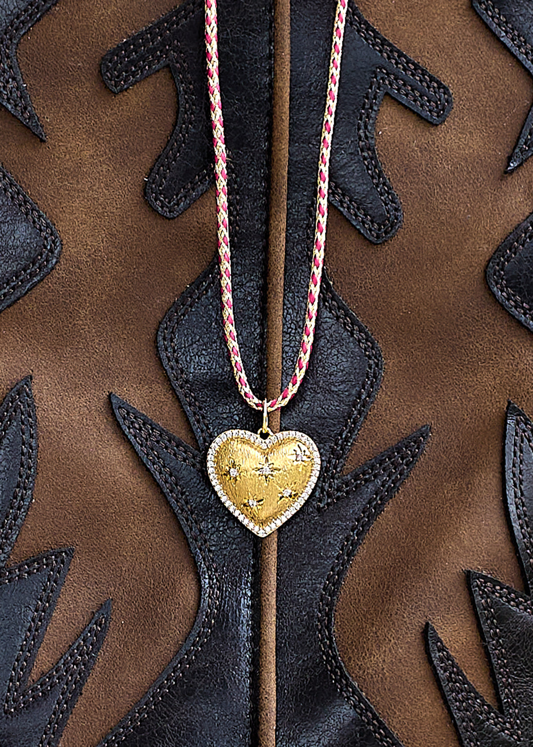 COLLIER - BIG HEART