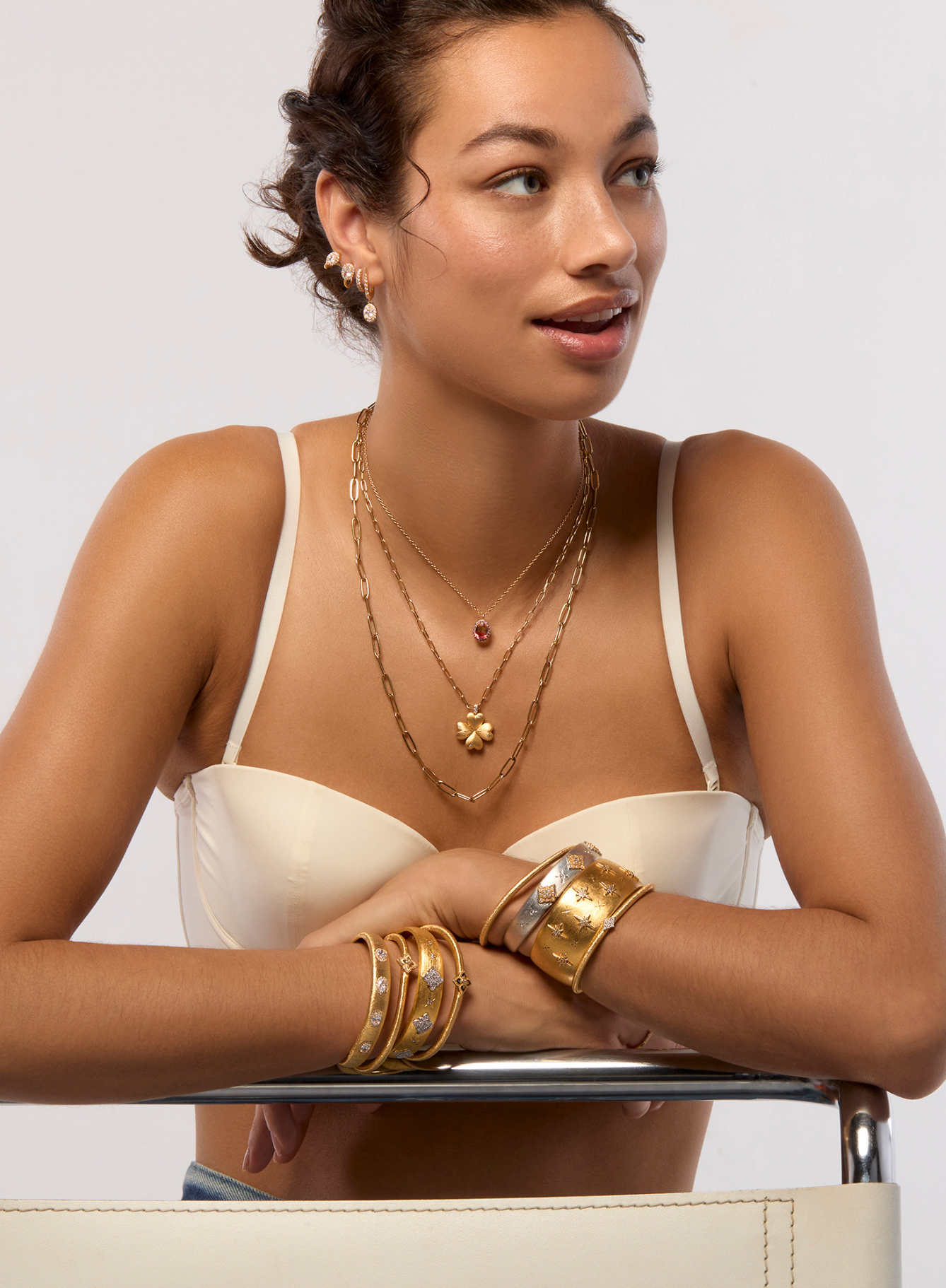 THE COOLEST GIRL ARE THE PRETTIEST