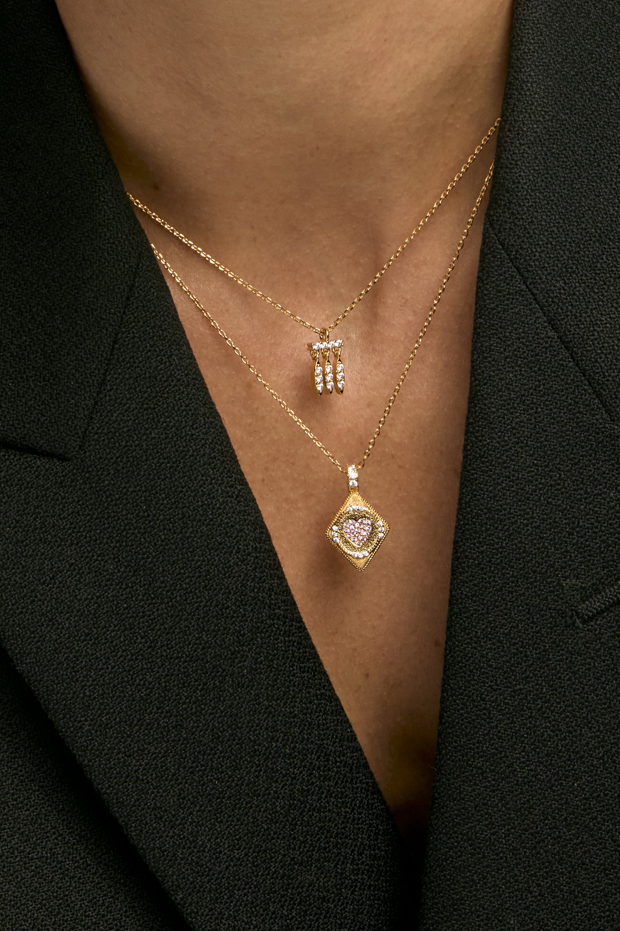 NECKLACE - HEART IN A BOX