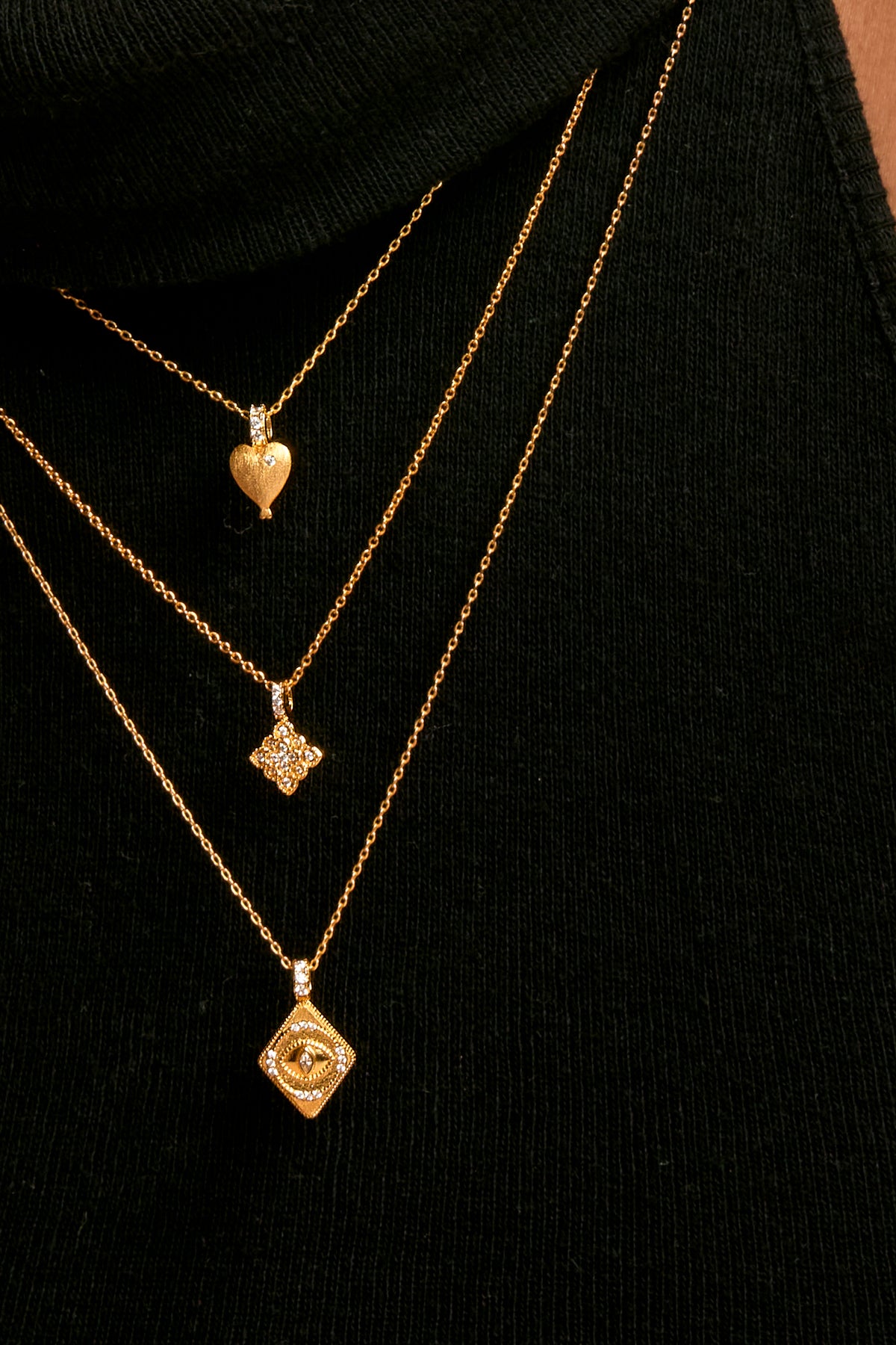 NECKLACE - EYE IN A BOX