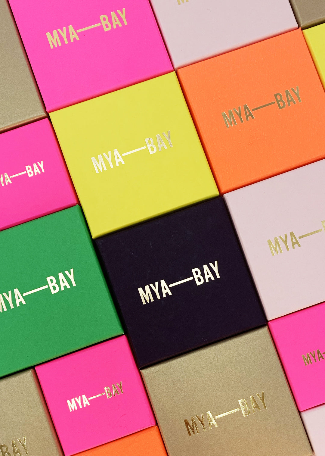 JONC - «HAPPY GIRLS ARE THE PRETTIEST»