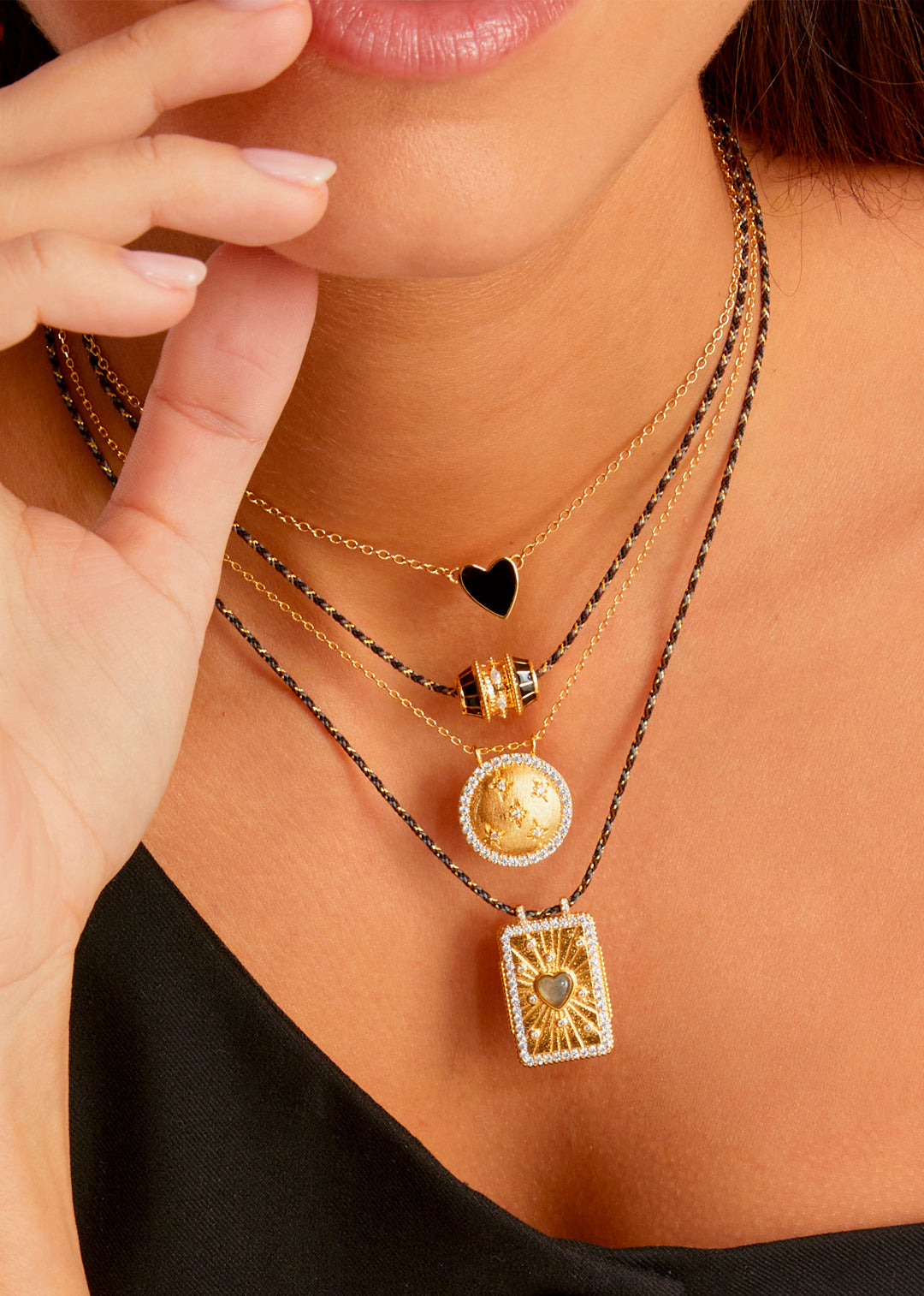 COLLIER - BLACK TALISMAN