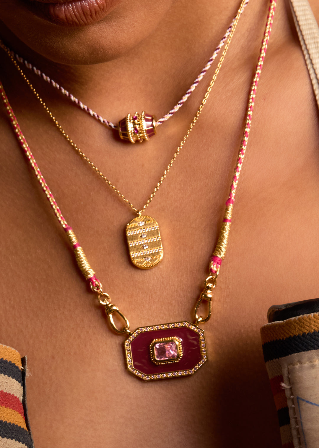 COLLIER - BURGUNDY YUCATAN