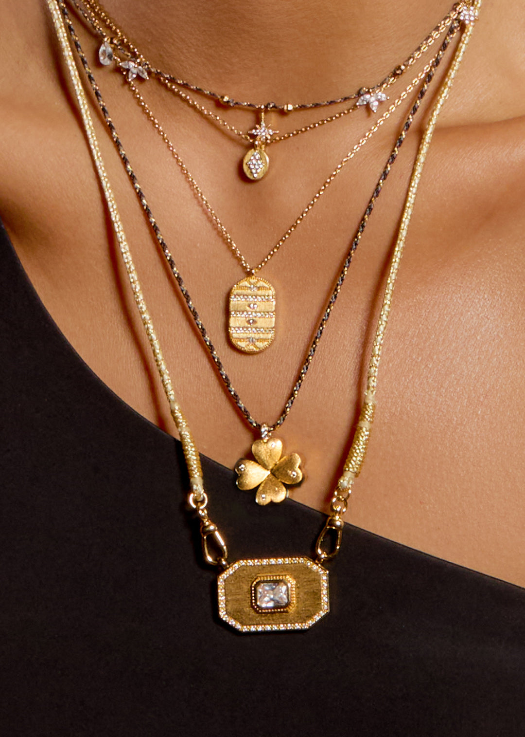 COLLIER - CODE