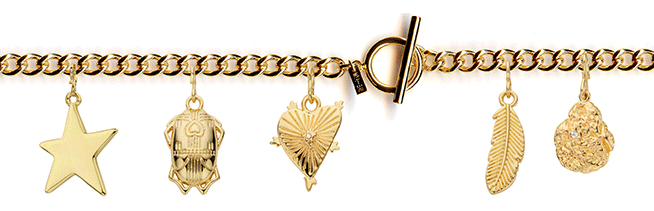 Colliers et bracelets dorés, charms et pendentifs de la collection Pimp