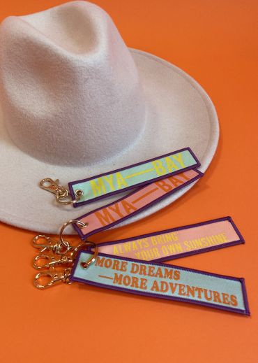 PORTE-CLES - MORE DREAMS - MORE ADVENTURES